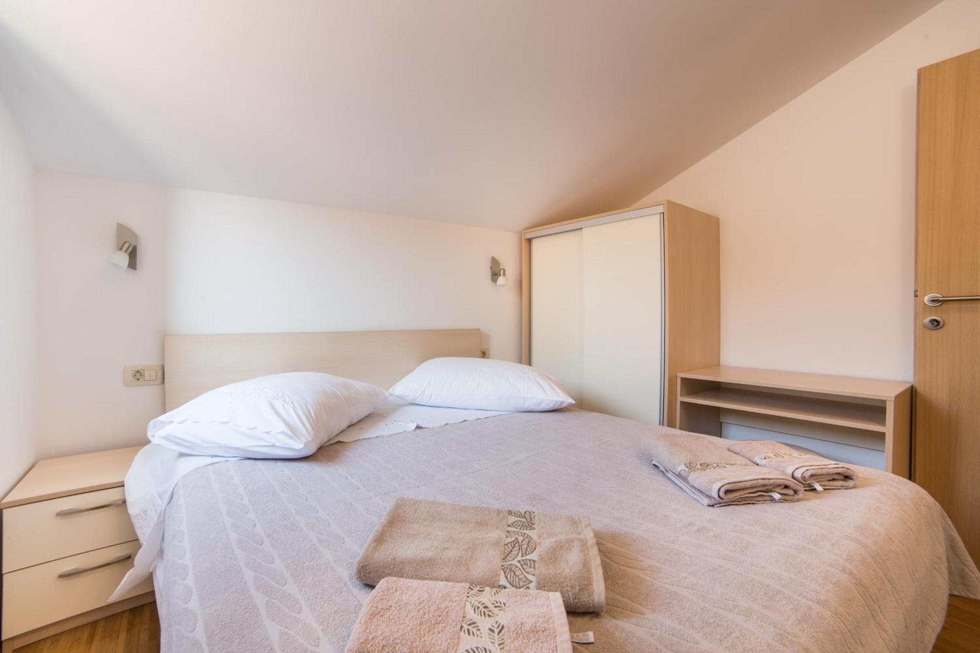 Apartments Sunrise Brist Room photo